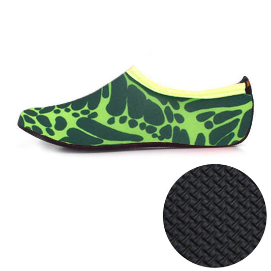 3mm Non-slip Rubber Embossing Texture Sole Figured Diving Shoes and Socks, One Pair, Size:M (Green) - Swimming Fins & Diving Shoes by PMC Jewellery | Online Shopping South Africa | PMC Jewellery | Buy Now Pay Later Mobicred