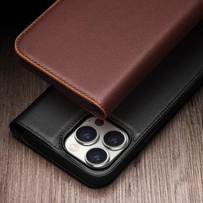 For iPhone 15 QIALINO Classic Gen2 Genuine Leather Phone Case(Black) - iPhone 15 Cases by QIALINO | Online Shopping South Africa | PMC Jewellery | Buy Now Pay Later Mobicred