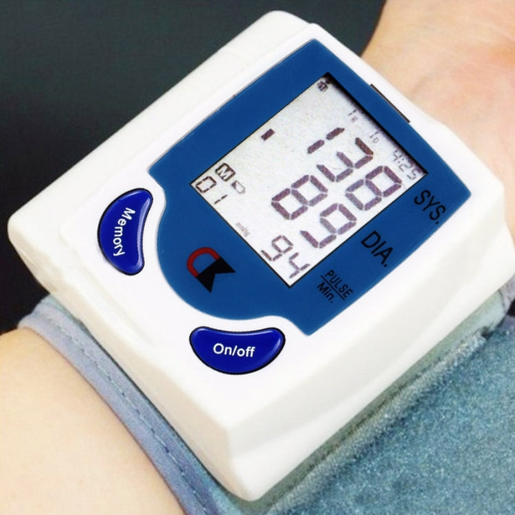 Full Automatic Wrist Cuff Blood Pressure Monitor, 90 Set Memory - free shipping - PMC TechLife - Order now!