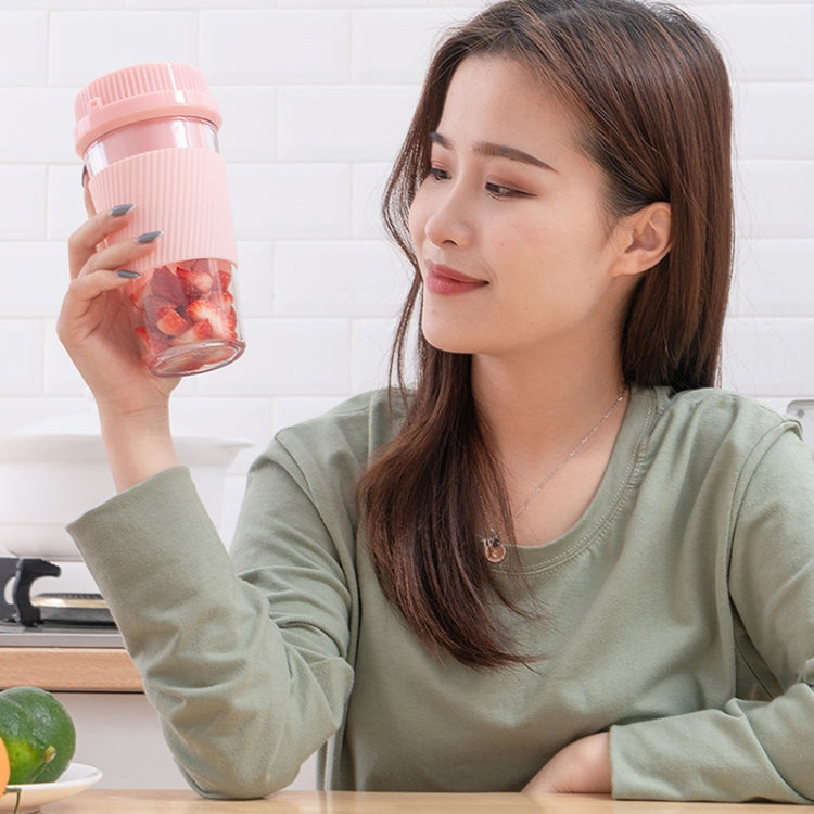 Portable USB Rechargeable Mini Household Electric Fruit Juicer(Pink) - free shipping - PMC TechLife - Order now!