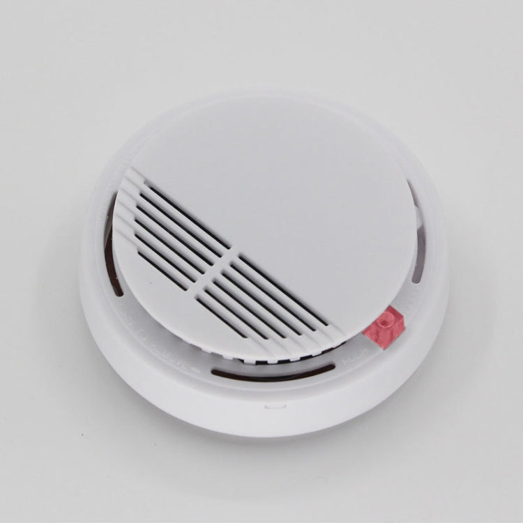 SS-168 First Alert Battery-Operated Fire Smoke Alarm Detector(White) - free shipping - PMC TechLife - Order now!